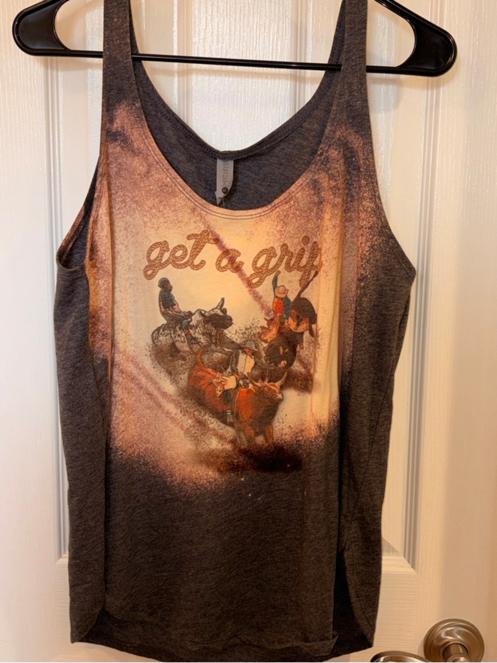 Get a Grip Graphic Tank Top - Grey & Cream